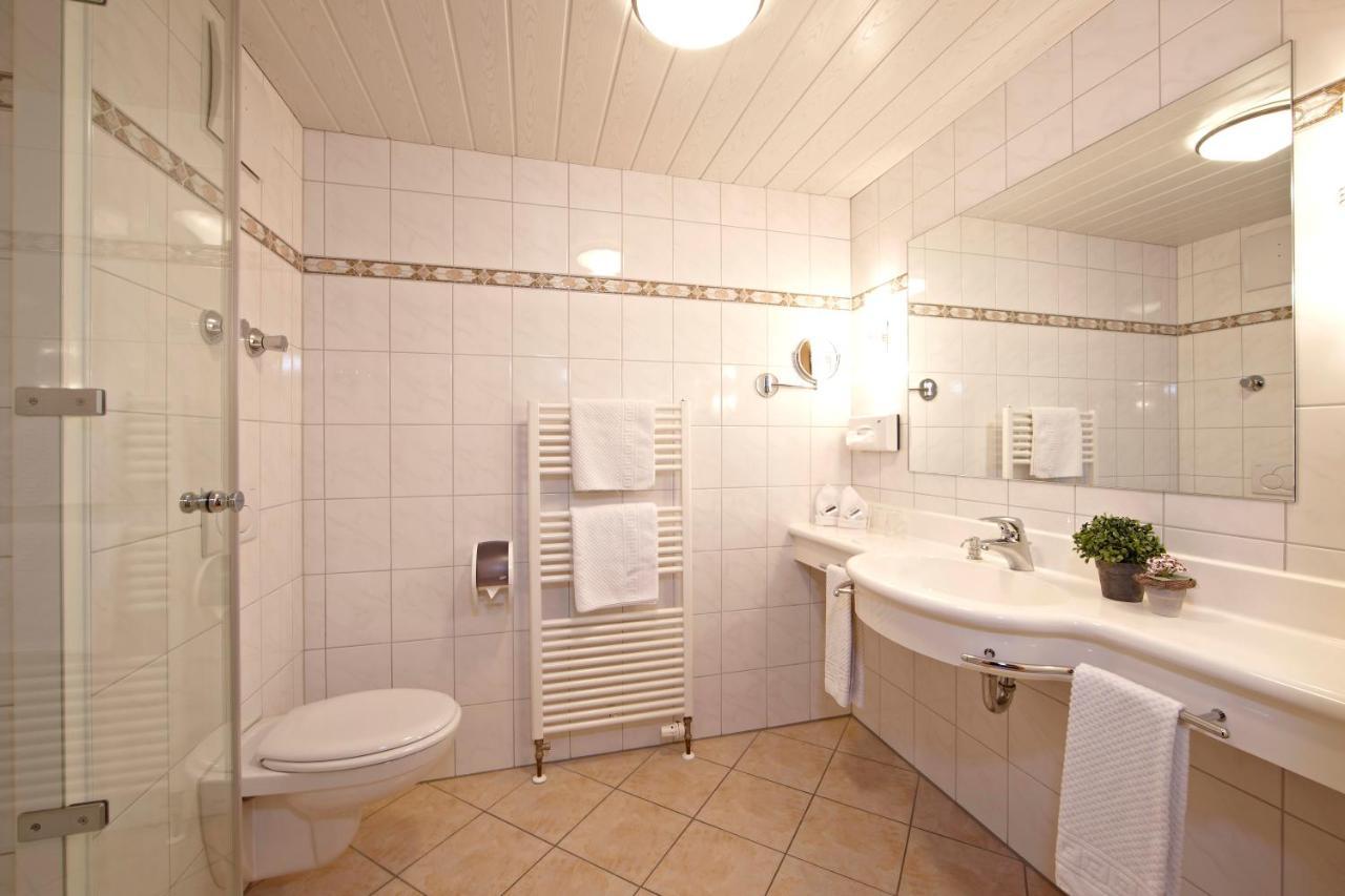 Hotel Schatten Garmisch-Partenkirchen Ngoại thất bức ảnh