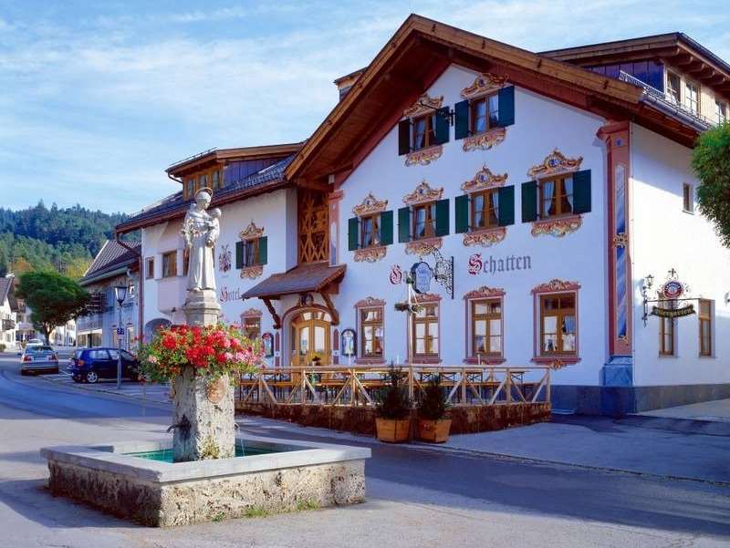 Hotel Schatten Garmisch-Partenkirchen Ngoại thất bức ảnh